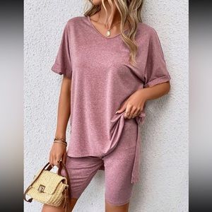 Split hem tee and biker short set in dusty pink